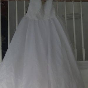 David's Bridal Wedding Dress NWT